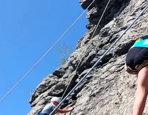 Educazione Outdoor Arrampicata2 Slide